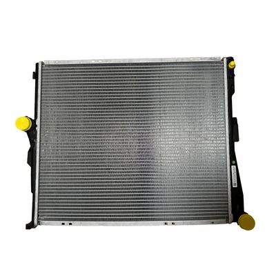 ভালো দাম BMW X3 E83 03-10 অটো পার্টস কার কুলিং সিস্টেম প্লাস্টিকের ওয়াটার ট্যাঙ্ক সহ অ্যালুমিনিয়াম রেডিয়েটার অনলাইন